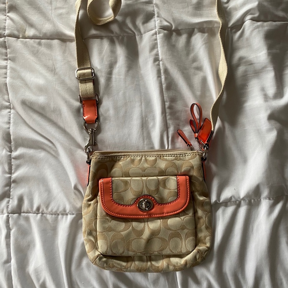 A coach crossbody bag